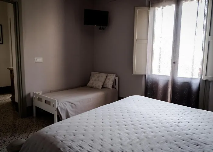 Alojamento de Acomodação e Pequeno-almoço Lazita