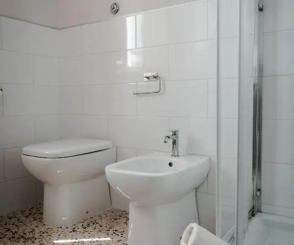 Alojamento de Acomodação e Pequeno-almoço Lazita